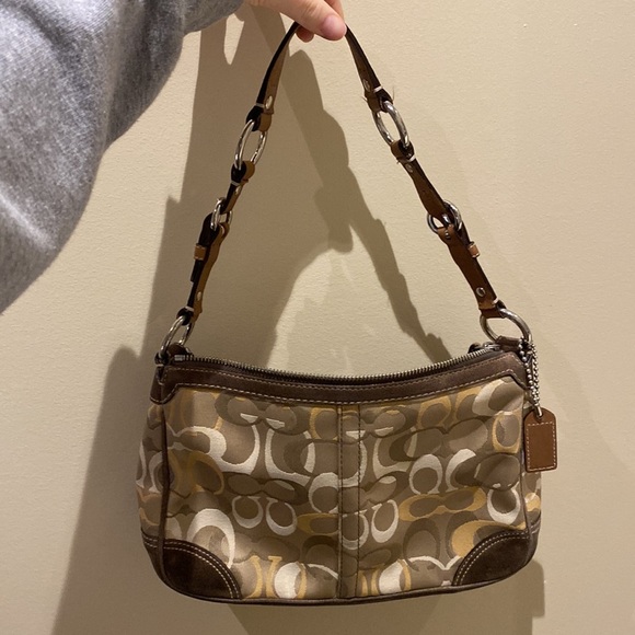 Coach purse - Picture 2 of 5